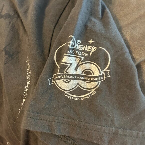 Star Wars "The Force Awakens" T-Shirt Disney Store 30th Anniversary T-Shirt - Picture 2 of 3